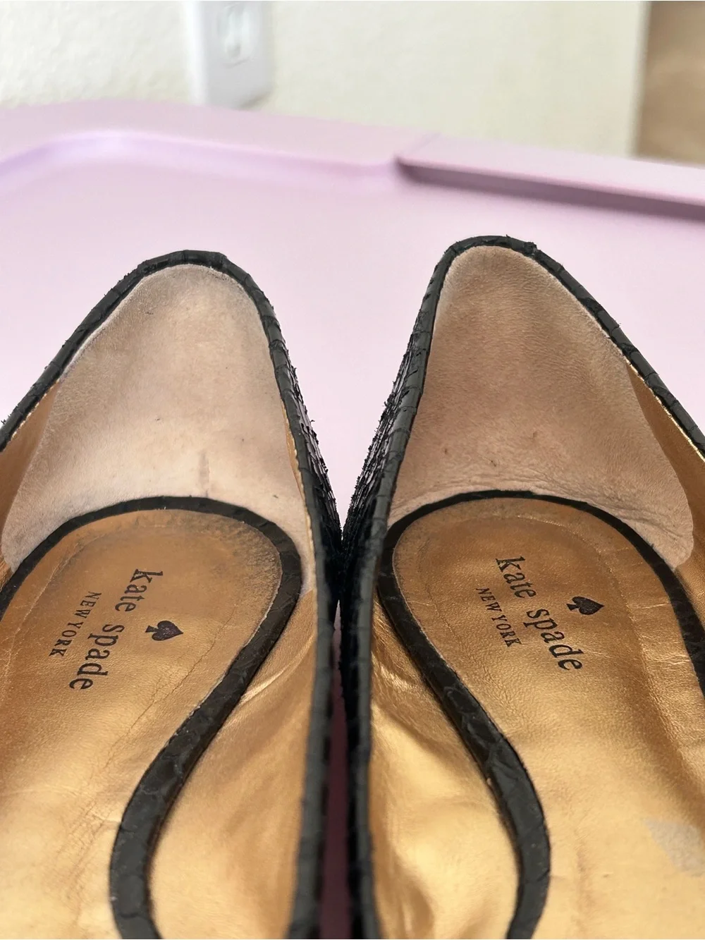 Kate Spade classy pearl cluster peep toe flat with textured soft leather 7.5